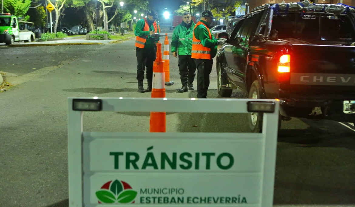OPERATIVOS DE SEGURIDAD Y CONTROL VEHICULAR EN PLAZAS DE MONTE GRANDE