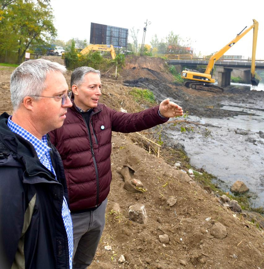 FERNANDO GRAY SUPERVISÓ LAS OBRAS DE SANEAMIENTO EN EL RÍO MATANZA RIACHUELO