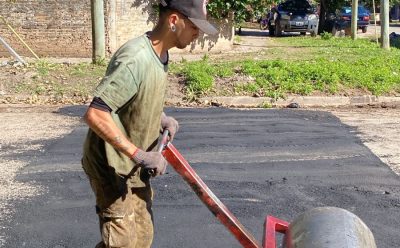 CONTINÚAN LAS OBRAS DE BACHEO EN EL JAGÜEL