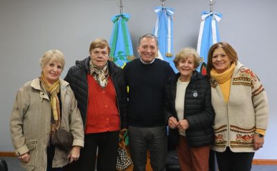 FERNANDO GRAY SE REUNIÓ CON INTEGRANTES DEL CENTRO DE JUBILADOS DOCENTES DE ESTEBAN ECHEVERRÍA