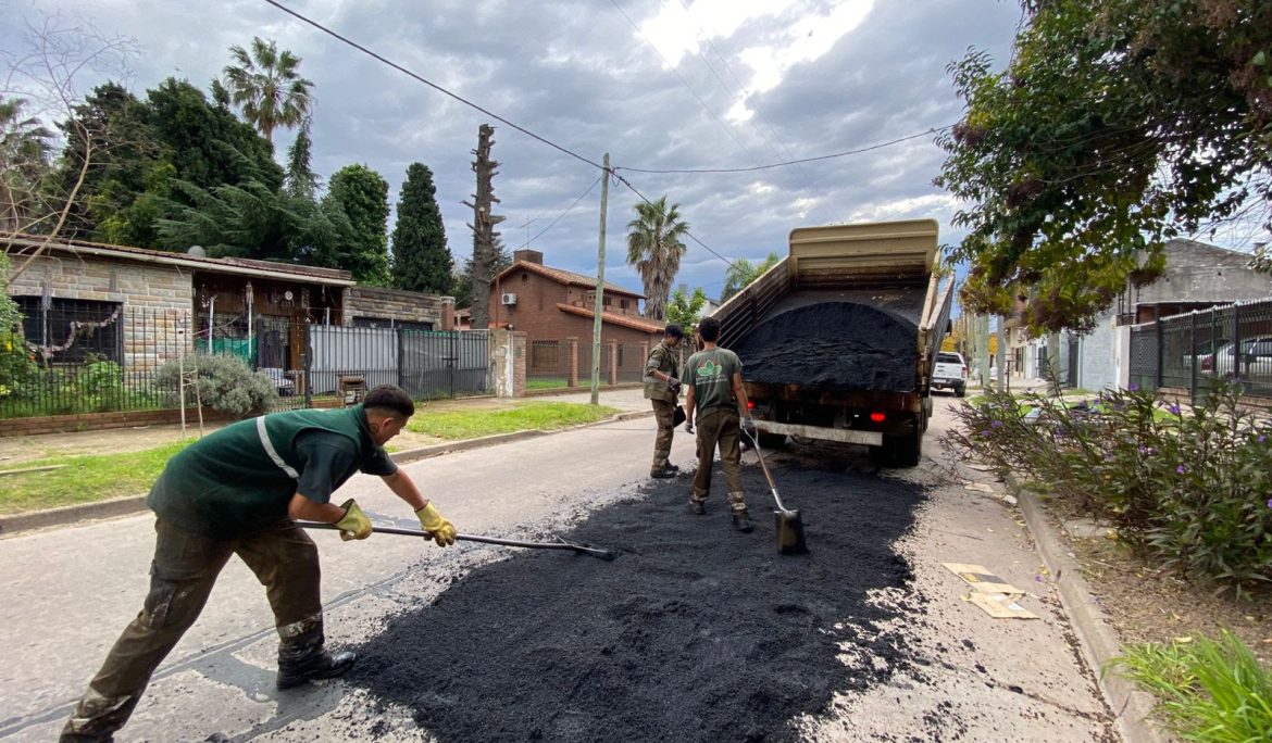 LUIS GUILLÓN: CONTINÚAN LOS TRABAJOS DE BACHEO