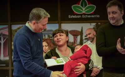 FERNANDO GRAY ENCABEZÓ UNA NUEVA ENTREGA DE TARJETAS DEL PLAN MÁS VIDA 