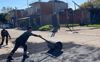 EL MUNICIPIO AVANZA CON LAS OBRAS DE BACHEO EN EL JAGÜEL