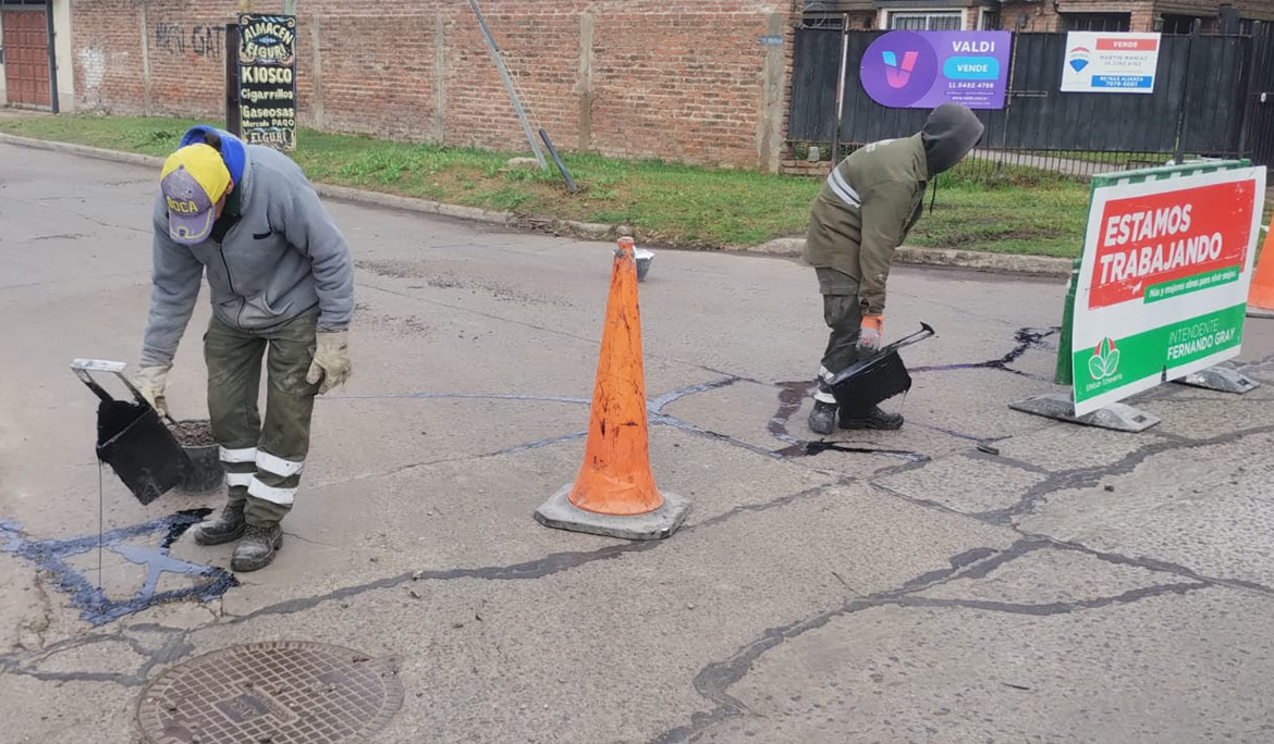 MONTE GRANDE: AVANZAN LOS TRABAJOS DE TOMADO DE JUNTAS