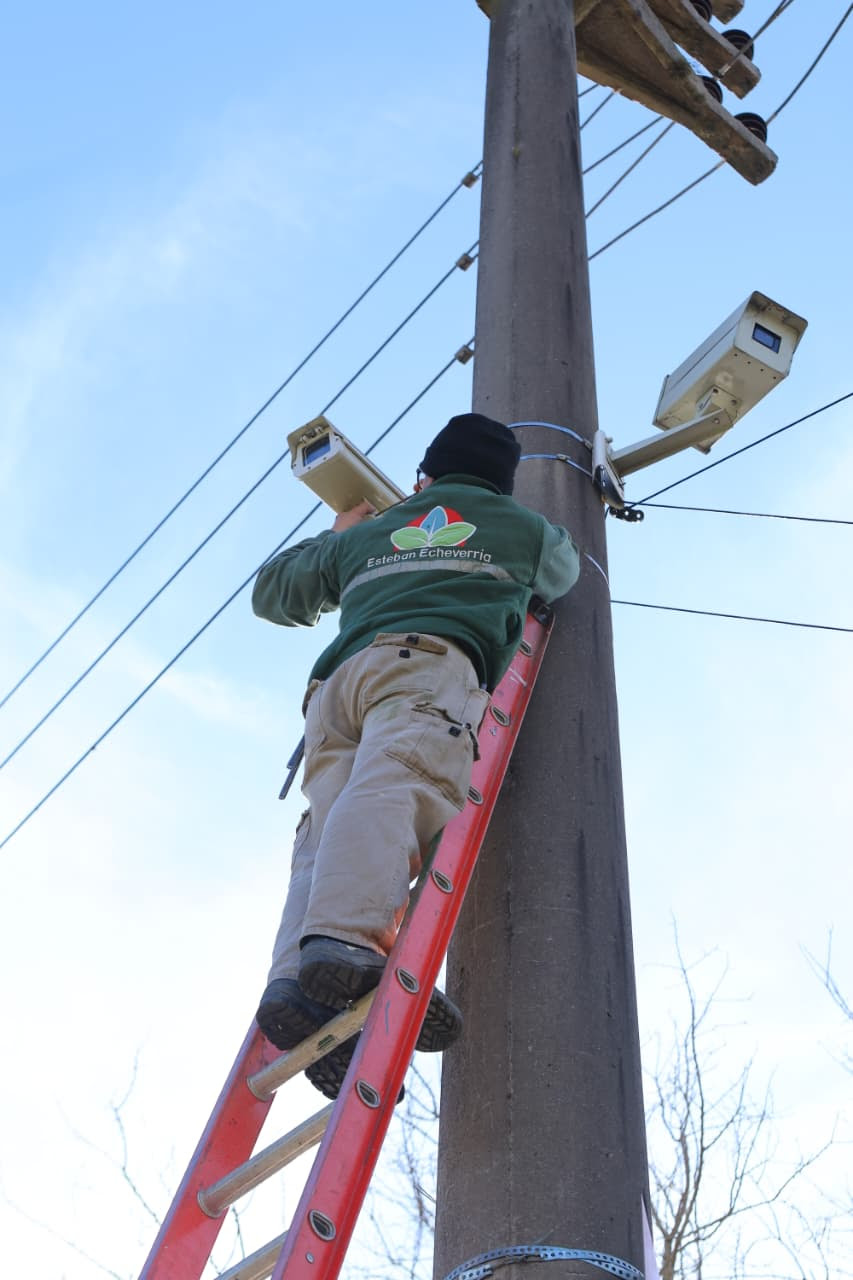 AVANZA LA INSTALACIÓN DE NUEVAS CÁMARAS DE SEGURIDAD EN EL DISTRITO