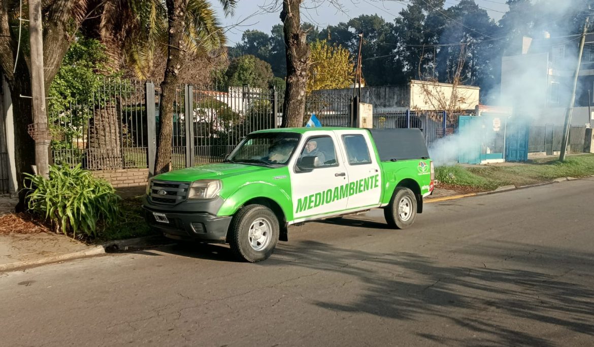 AVANZAN LAS TAREAS DE FUMIGACIÓN EN ESTEBAN ECHEVERRÍA