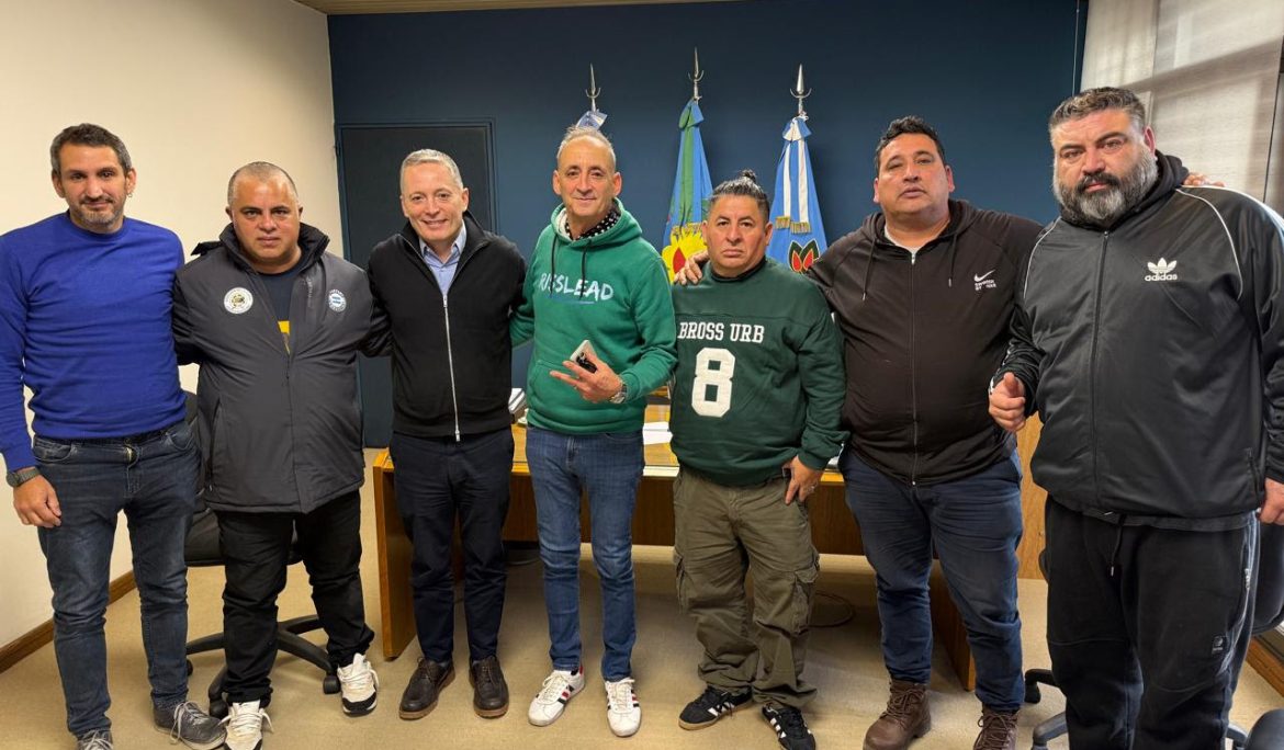 FERNANDO GRAY RECIBIÓ A AUTORIDADES DEL SINDICATO DE OBREROS Y EMPLEADOS DE LA INDUSTRIA DE LA CARNE DE ESTEBAN ECHEVERRÍA