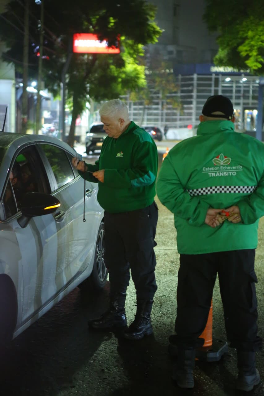 OPERATIVOS DE SEGURIDAD Y CONTROL VEHICULAR EN MONTE GRANDE Y EL JAGÜEL