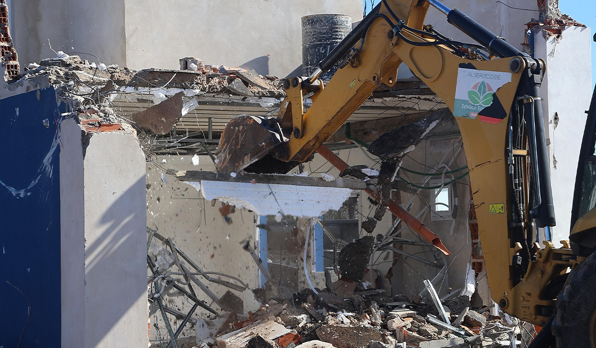 EL MUNICIPIO LLEVÓ ADELANTE UN OPERATIVO POR UNA CONSTRUCCIÓN ILEGAL EN EL JAGÜEL