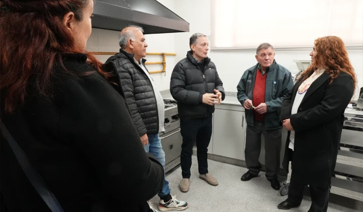 FERNANDO GRAY INAUGURÓ OBRAS EN LA ESCUELA PRIMARIA N° 17 DE EL JAGÜEL