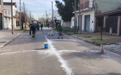 MONTE GRANDE: NUEVOS TRABAJOS DE TOMADO DE JUNTAS PARA MEJORAR LA SEGURIDAD VIAL