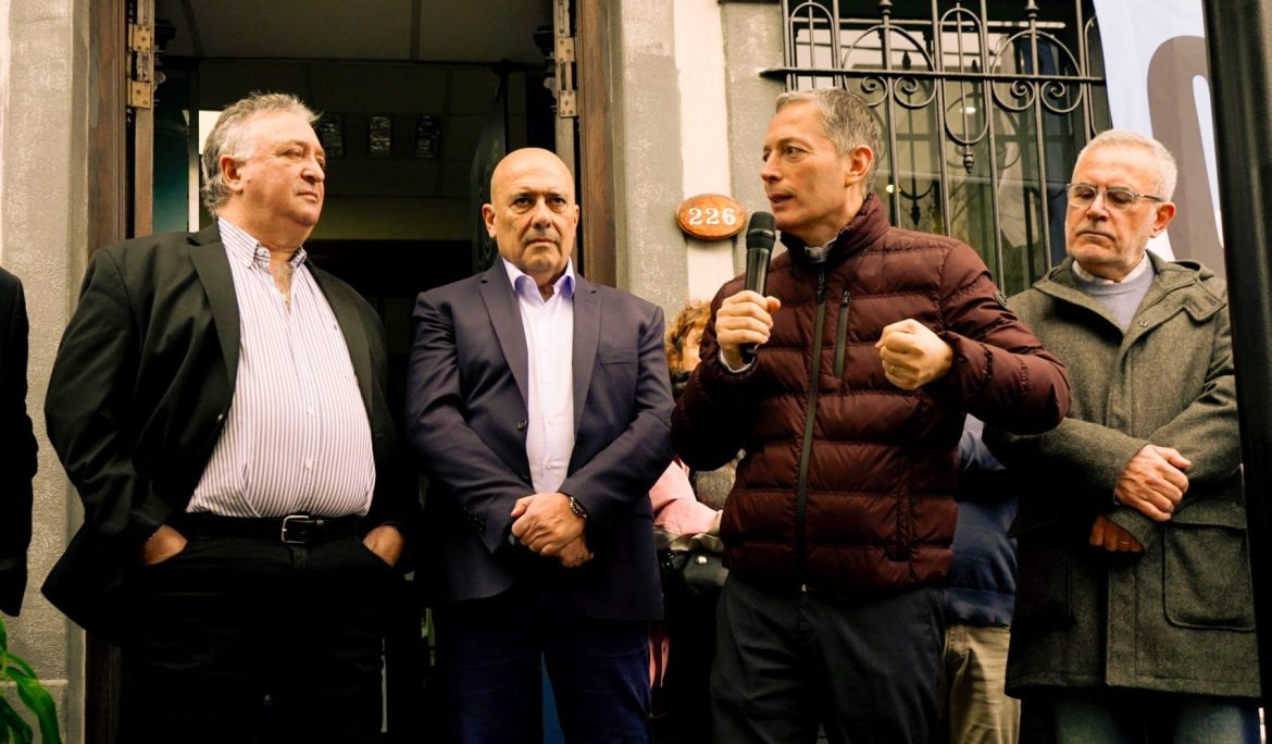 FERNANDO GRAY PARTICIPÓ DE LA REINAUGURACIÓN DE LA SEDE DEL SINDICATO DE EMPLEADOS DE COMERCIO