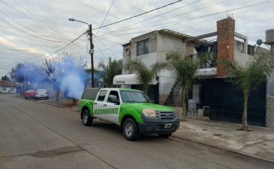 CONTINÚAN LOS OPERATIVOS DE FUMIGACIÓN EN EL DISTRITO