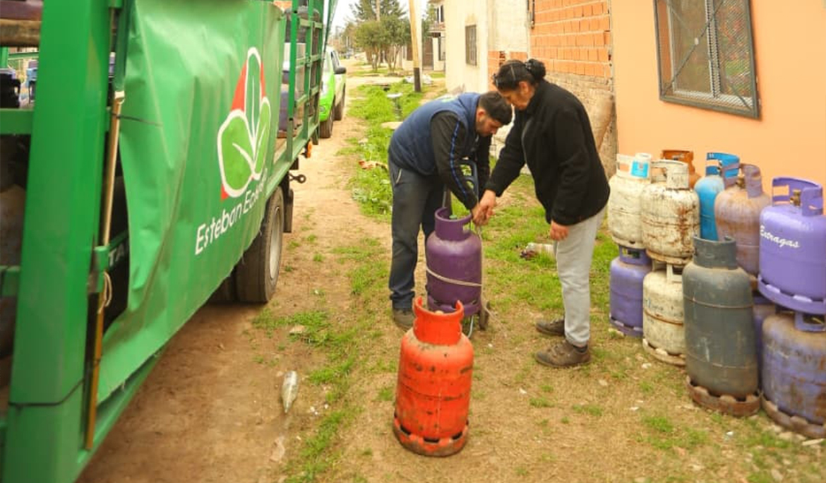 NUEVO OPERATIVO DE RECARGA DE GARRAFAS EN MONTE GRANDE SUR