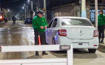 OPERATIVOS DE SEGURIDAD Y CONTROL VEHICULAR EN PLAZAS DE MONTE GRANDE Y 9 DE ABRIL