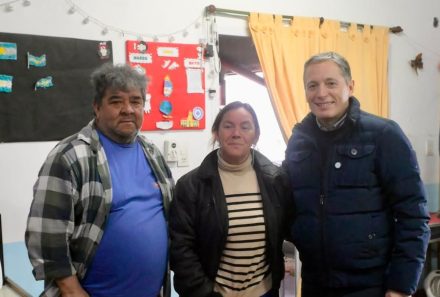 FERNANDO GRAY VISITÓ EL COMEDOR “SUEÑOS DE ESPERANZA” DE 9 DE ABRIL