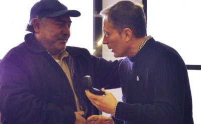 FERNANDO GRAY ENTREGÓ LENTES GRATUITOS COMO PARTE DEL PROGRAMA OFTALMOLÓGICO SOCIAL