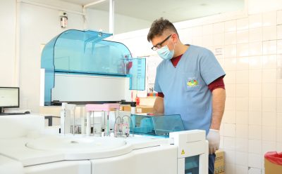 EL HOSPITAL SANTAMARINA INCORPORA NUEVO EQUIPAMIENTO PARA MODERNIZAR SU LABORATORIO