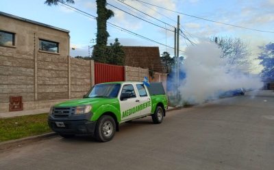 CONTINÚAN LAS TAREAS DE FUMIGACIÓN EN ESTEBAN ECHEVERRÍA