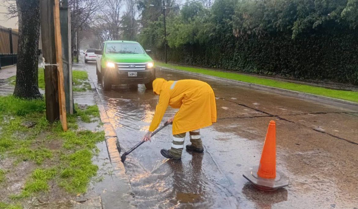 EL MUNICIPIO REALIZA TAREAS DE LIMPIEZA Y SANEAMIENTO ANTE LAS INTENSAS LLUVIAS
