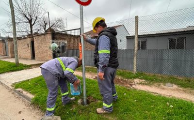 EL MUNICIPIO COLOCÓ NUEVA SEÑALÉTICA EN EL JAGÜEL