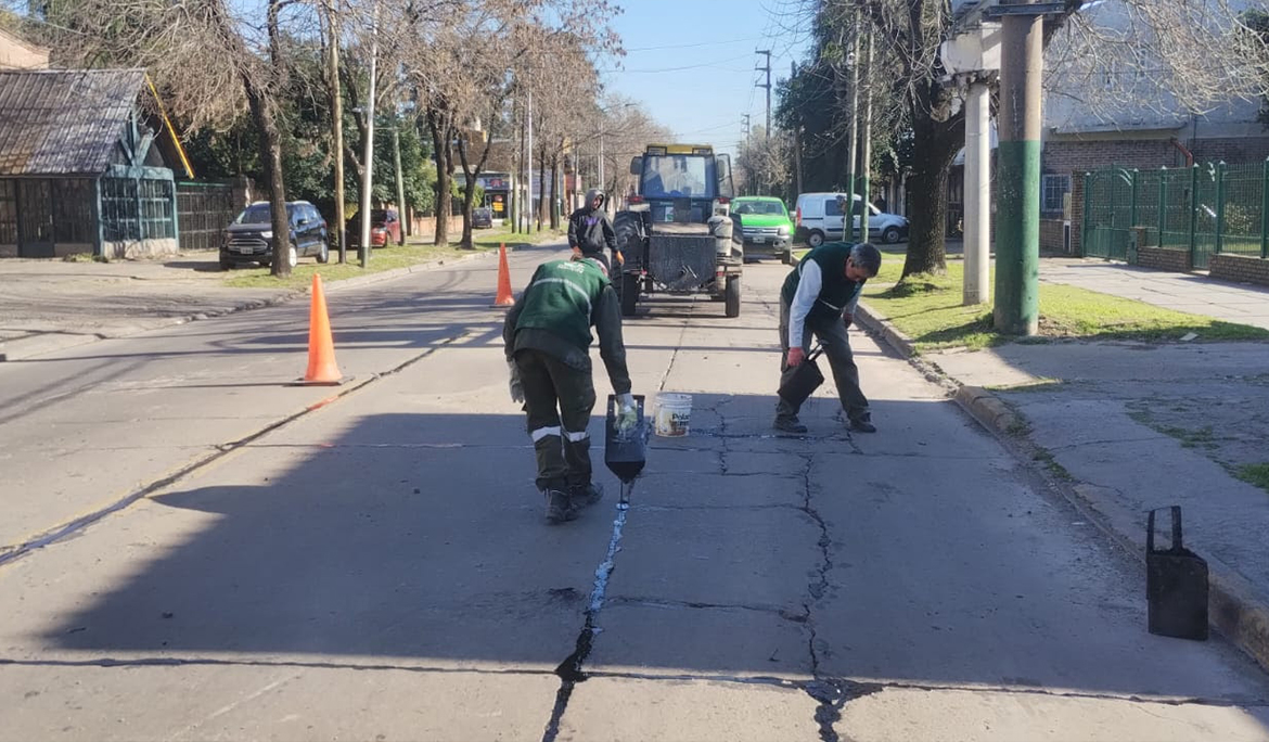 CONTINÚAN LAS TAREAS DE TOMADO DE JUNTAS EN MONTE GRANDE