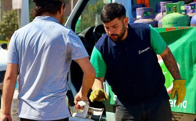 NUEVO OPERATIVO DE RECARGA DE GARRAFAS A PRECIO SOCIAL EN MONTE GRANDE SUR