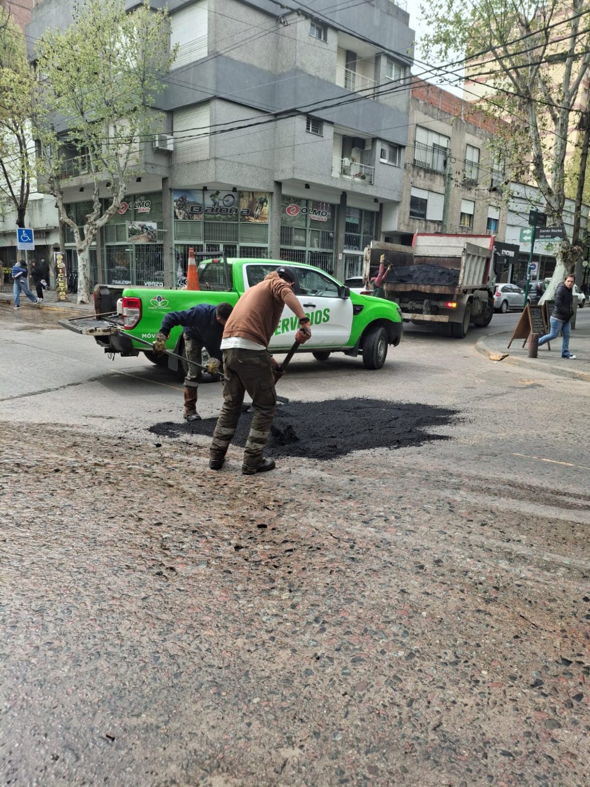 CONTINÚAN LAS OBRAS DE BACHEO
