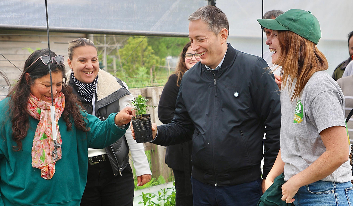 FERNANDO GRAY ASISTIÓ AL 26° ANIVERSARIO DE LA ASOCIACIÓN CIVIL EL PUENTE VERDE
