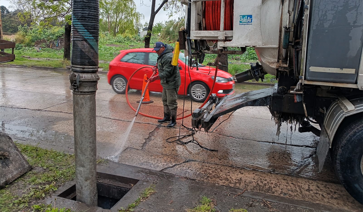 TRABAJOS DE LIMPIEZA Y SANEAMIENTO TRAS LAS INTENSAS LLUVIAS