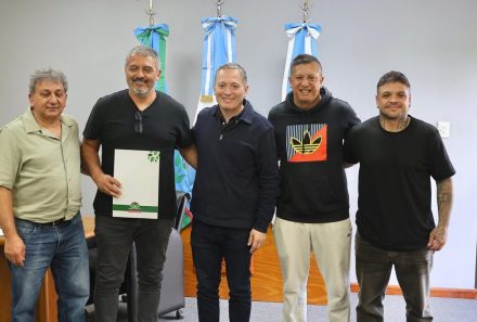 FERNANDO GRAY RECIBIÓ A AUTORIDADES DEL CLUB MAYO DE LUIS GUILLÓN