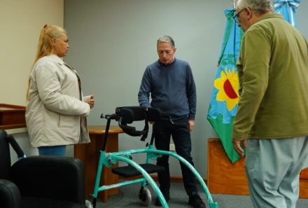 FERNANDO GRAY LE BRINDÓ ASISTENCIA A UN VECINO DE MONTE GRANDE QUE ATRAVIESA UN GRAVE PROBLEMA DE SALUD