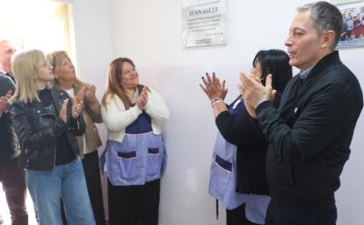 FERNANDO GRAY INAUGURÓ OBRAS Y PARTICIPÓ DEL ACTO DE IMPOSICIÓN DE NOMBRE DEL JARDÍN DE INFANTES N° 924 DE 9 DE ABRIL
