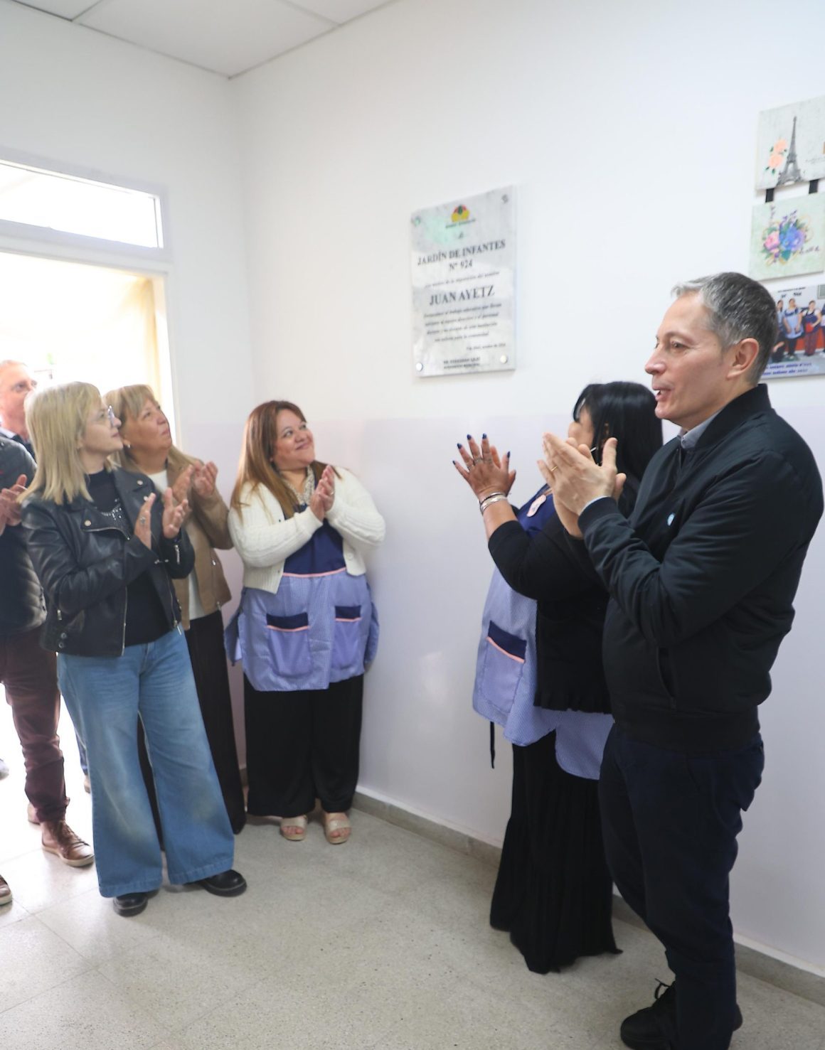 FERNANDO GRAY INAUGURÓ OBRAS Y PARTICIPÓ DEL ACTO DE IMPOSICIÓN DE NOMBRE DEL JARDÍN DE INFANTES N° 924 DE 9 DE ABRIL