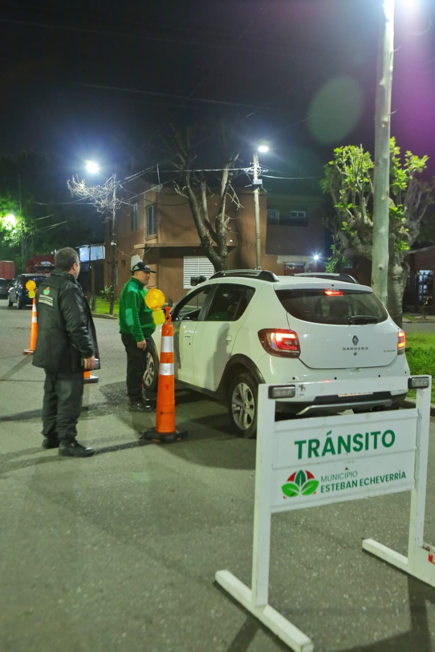 OPERATIVO DE SEGURIDAD Y CONTROL VEHICULAR EN MONTE GRANDE