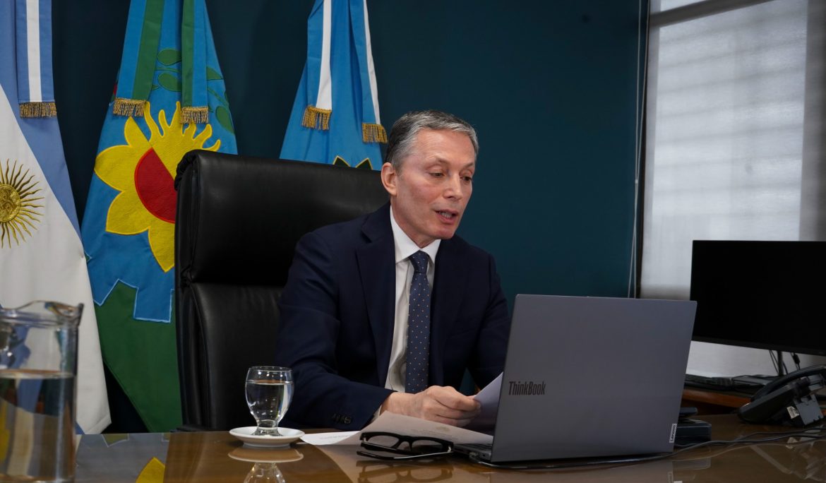 FERNANDO GRAY CUESTIONÓ LA PRIVATIZACIÓN DE AYSA DURANTE LA AUDIENCIA PÚBLICA: “ESTÁN REGALANDO LA EMPRESA, UNA VERDADERA VERGÜENZA”