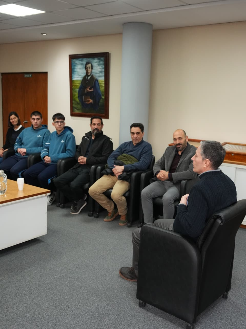 FERNANDO GRAY ENTREGÓ UN SUBSIDIO AL INSTITUTO SENDEROS AZULES POR LA PARTICIPACIÓN DE 10 ALUMNOS EN LAS OLIMPÍADAS MATEMÁTICAS