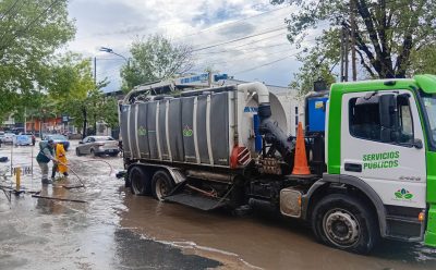 EL MUNICIPIO REALIZA TAREAS DE LIMPIEZA Y SANEAMIENTO ANTE LAS INTENSAS LLUVIAS